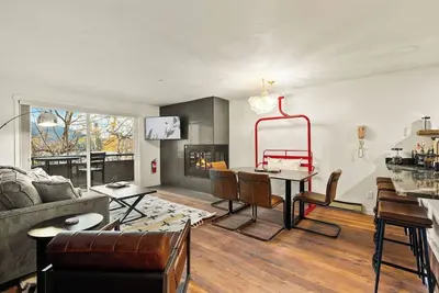 Image de Brand New Luxury Ski In/Out Next to Chair 1 & 2