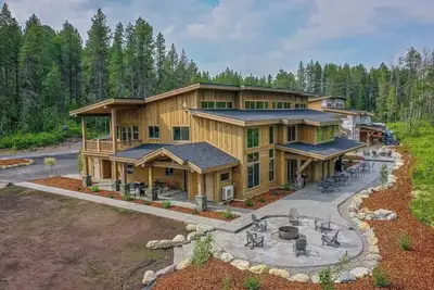 Image de Luxury Condo/3m to Gnp/Hot Tub