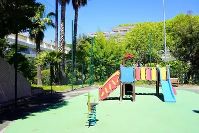 Image de 4 people: 1 bedroom with Swimming Pool, Tennis, Parking, A/C