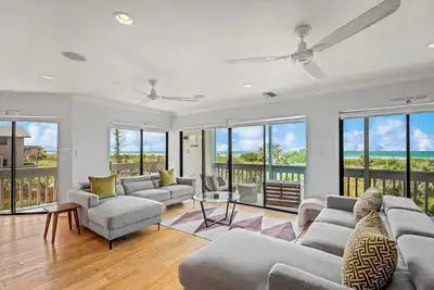 Image de Breathtaking Beach Views - 3bed on Siesta!