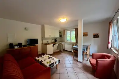 Image de Appartement 'Kirschblüte' avec vue sur la montagne, piscine partagée et Wi-Fi