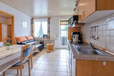 Image de Appartement 'Blumenwiese' avec balcon et Wi-Fi