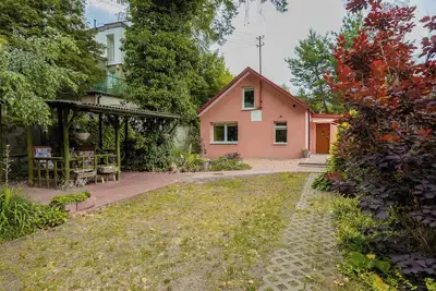 Image de Bielszowicka 36a | Warsaw | Comfort House | Garden