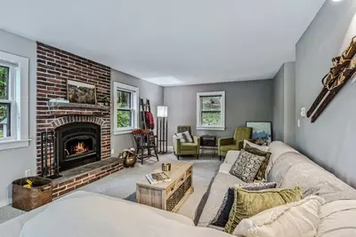 Image de Acres & Views! Firepit, Bbq | Bayley Way Getaway