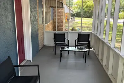 Image de Spacious 5-bedroom house with WiFi, Ac in enjoyable Tampa