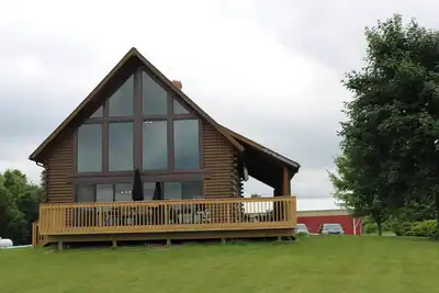 Image de 3 bedroom secluded Lodge, close to Canandaigua