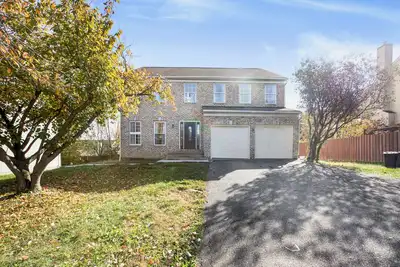 Image de Spacious 7-bedroom house with WiFi, Ac, and Streaming Services in Silver Spring