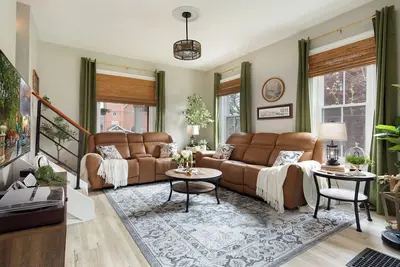 Image de Heritage Haven:Walk to Uptown, Luxe Historic Charm