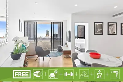 Image de Spacious & Modern 2 Bedroom Apartment in Paradise