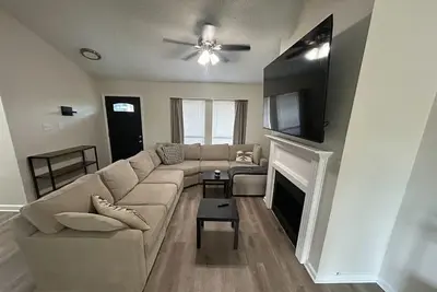 Image de Modern Furnished Apartment in Prime Dallas Location