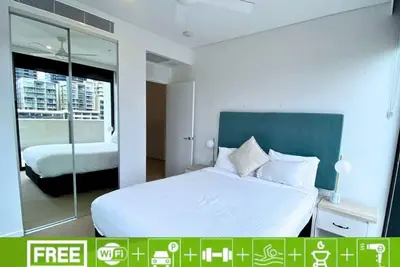 Image de Spacious 2-Bedroom Apartment w/ Parking