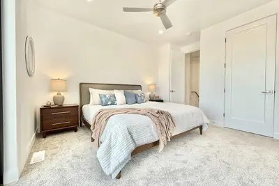 Image de Luxe Townhome by Zion & Bryce w/Red Rock Views
