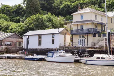Image de Dolphin Cottage, pet friendly, with open fire in Galmpton, Torbay