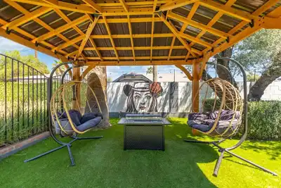 Rose 4 Plex | Sleeps 20 | Phx