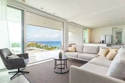 Image de Penthouse with ocean view / beach access at Mambo Beach