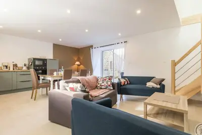 Image de Gîte chaleureux proche de la plage avec jardin et animaux admis