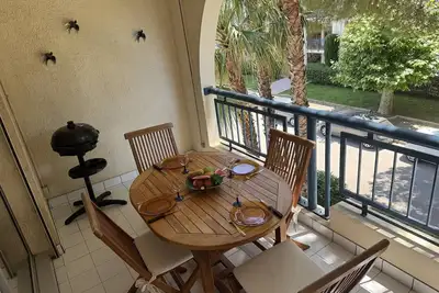 Image de Appartement familial avec piscine et parking privé