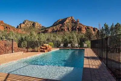 Image de Basking in Red Rock Mountains! Pool, Hot Tub & Fire Pit! ! Javelina House - S074