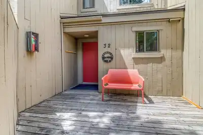 Image de Lodge Condo 32, 2bdrm, 1bath, close to Black Butte Lodge