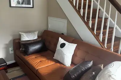 Image de Modern 2-bdrm, 1 full bath townhome with WiFi and Smart Tv’s in Temple Hills, Md