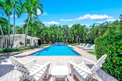 Image de Heated Pool! Close To Beach+Avenue! Quaint Style!