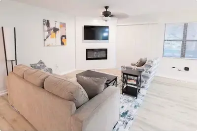 Image de Modern 2br/2ba peaceful forest-view condo in Westminster, near Lakes and Clemson