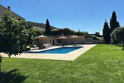 Image de Spacious apartment & pool