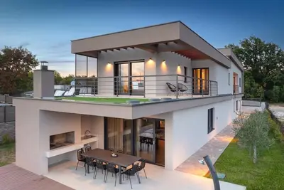 Image de Spacious 5-bedroom villa in lovely Štokovci, family and pet friendy