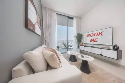 Image de Vibrant 1-Bedroom in Jvc Sleeps 4 with balcony