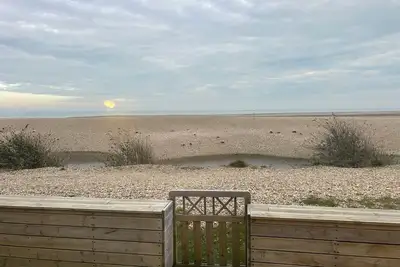 Image de Sea Urchins Bungalow on Pagham Beachfront sleeps up to 8, Pet Friendly