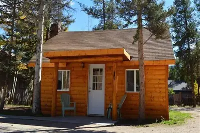 Image de A cozy mountain cabin in the heart of Grand Lake. Â