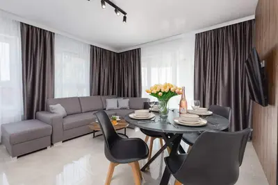 Image de Sun Towers 54 | 2 Bedroom | Parking | Balcony