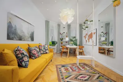 Image de Pluga 1 | Atmospheric Apartment | Desk