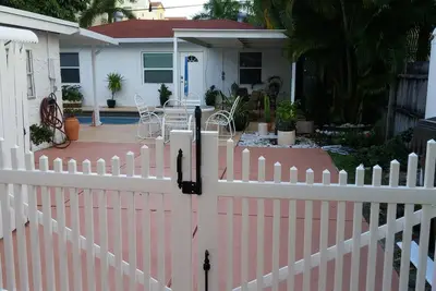 Image de Charming 1-bedroom cottage in marvelous West Palm Beach