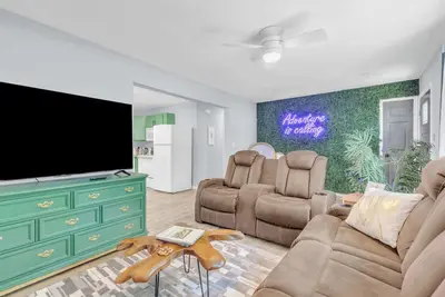 Image de Peaceful 2br | King Bed | Near Dt Greenville