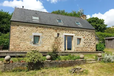 Image de jolie campagne bretonne pour votre petite famille