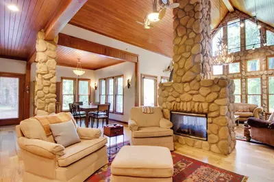 Image de White River Access & Views: Retreat in Gassville!