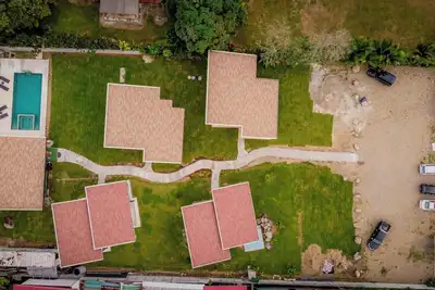 Image de Villa Sundrop : Villa for 8 • Nature Views & Family Comfort