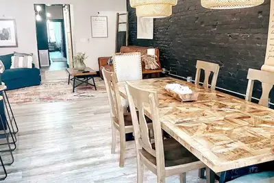 Image de The Willow Loft * 3 br loft with outdoor living