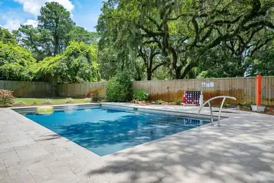 Image de The Palmetto Pool House | 4 Br + Arcade Room