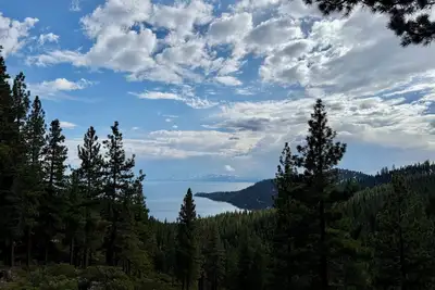 Image de Stunning Lake Tahoe Retreat with Breathtaking, Unobstructed Lake Views
