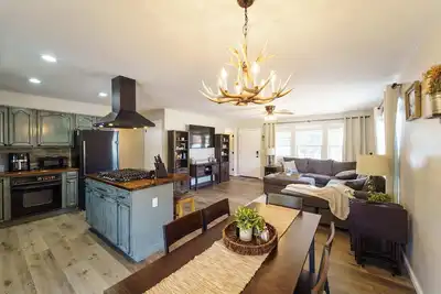 Image de Moab–Telluride Stay. Pets • RVs • Group Friendly