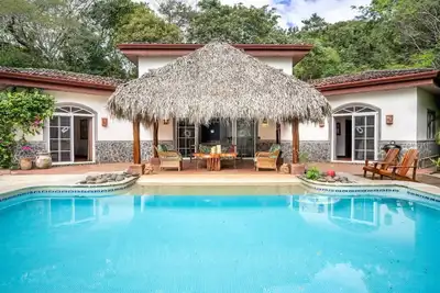 Image de Fp: Tropical Villa w/Guest Home, Pool, Garden