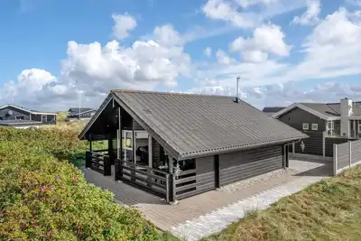 Image de \"Georg\" - 200m from the sea by Interhome