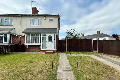 Image de Spacious 3-Bed Contractor-Friendly with Parking in Wolverhampton