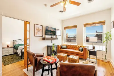 Image de The Vaquero: King Bed + Downtown View Charm