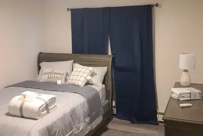 Image de Charming fully furnished 3-bedroom house with WiFi and Ac in lovely Middletown.