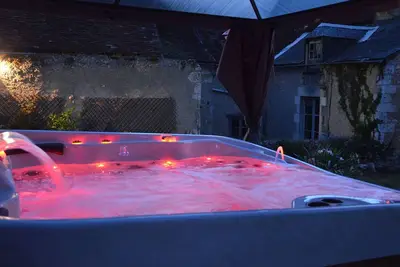 Image de Charmant gîte au cœur du Berry avec jacuzzi et terrasse