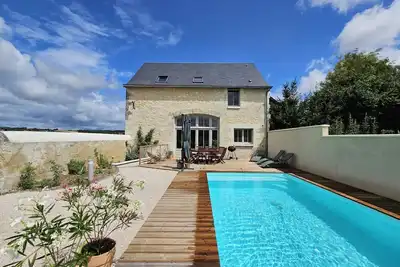 Image de Charmant Gîte 6 Pers avec Piscine Privée et Jardin, Avon-les-Roches
