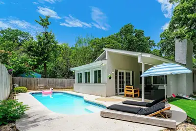 Image de 4br+Ping Pong+2500 sq ft